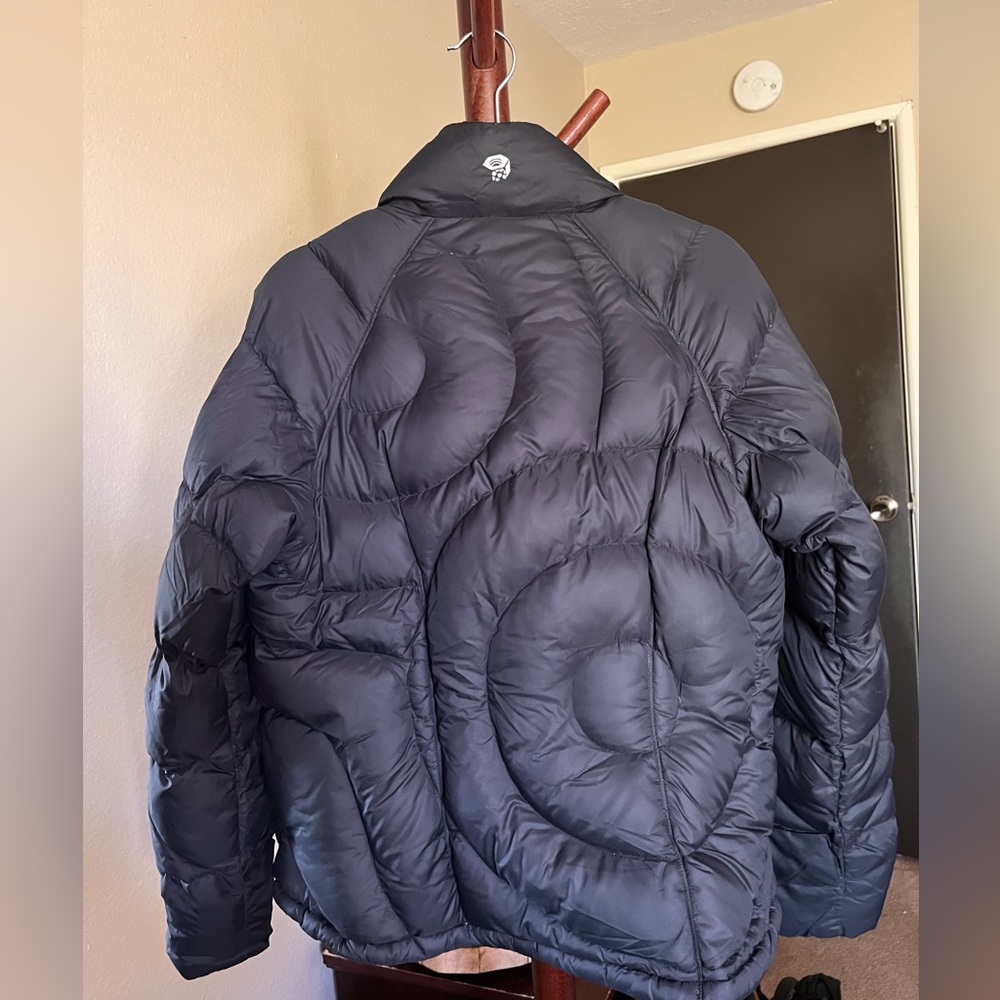 Mountain hardwear coat